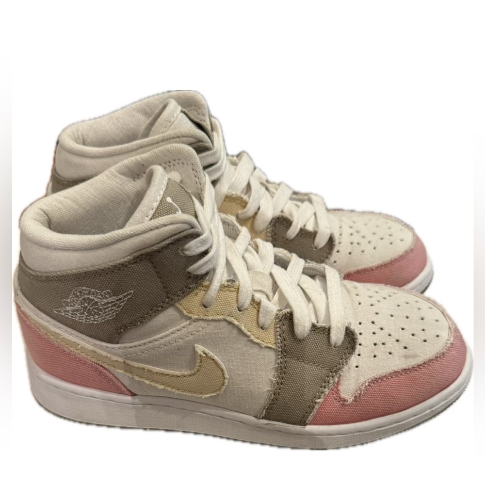 Nike Air Jordan 1 Mid Pastel Grind size 4Y